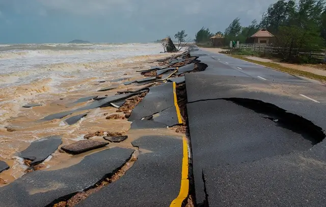 Logistics network design for disaster response in Indonesia